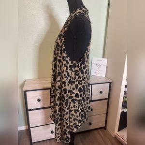 Crepes Cheetah Print Cardigan Vest